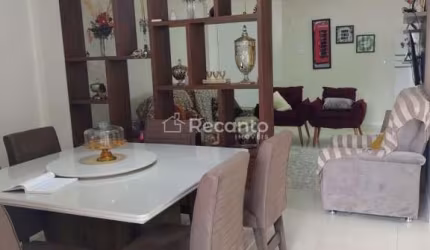 APARTAMENTO À VENDA 2 DORMITÓRIOS EM CANELA, Vila Maggi, Canela - RS