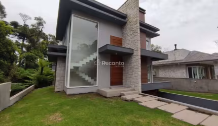 CASA COM 03 DORMITÓRIOS EM GRAMADO, Vivendas do Arvoredo, Gramado - RS