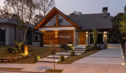 CASA DE 03 SUÍTES COM 300 M²  - GRAMADO , Terras Altas, Gramado - RS