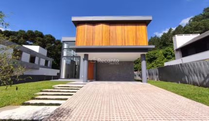 CASA DE 03 SUÍTE NO CONDOMINIO ALPHAVILLE , Alphaville, Gramado - RS