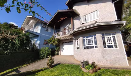 CASA COM 5 DORMITORIOS A VENDA EM GRAMADO, Dutra, Gramado - RS