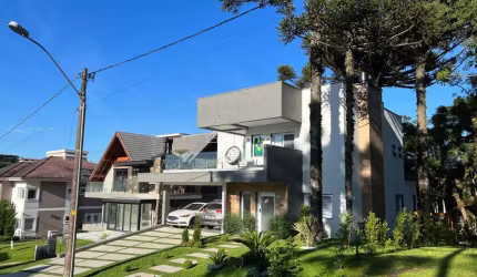 CASA MOBILIADA COM 4 SUÍTES EM CANELA A VENDA , Centro, Canela - RS