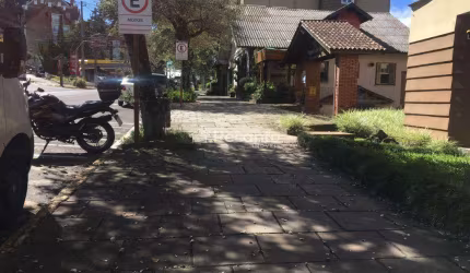 SALA À VENDA, COM 600 M² EM GRAMADO/RS, Centro , Gramado - RS