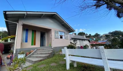 CASA COM 5 DORMITÓRIOS À VENDA, 180 M²  - GRAMADO/RS, Dutra, Gramado - RS