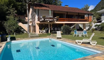 Maravilhosa casa &#224; venda no Comary