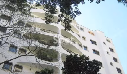 APARTAMENTO COM ÓTIMA PLANTA E VARANDA EM RUA SILENCIOSA DO REAL PARQUE!
