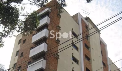 Desfrute do máximo de conforto e sofisticação nesta cobertura excepcionalmente remodelada!