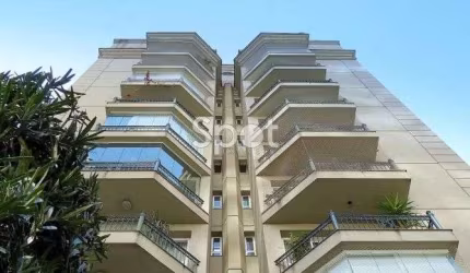 PRÉDIO COM BELA ARQUITETURA, EM UMA DAS MELHORES RUAS DO BAIRRO!