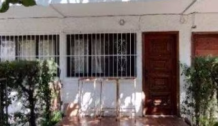 Casa com 1 dormitório  1 QUADRA DA PRAIA DO FORTE à venda, 65 m² por R$ 380.000 - Vila Nova - Cabo Frio/RJ