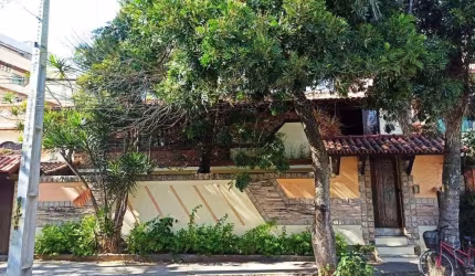 Casa com 6 dormitórios à venda, 300 m² por R$ 2.000.000,00 - Centro - Cabo Frio/RJ