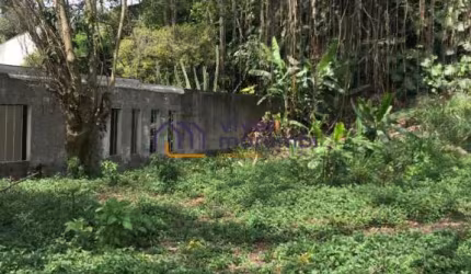 Terreno comercial