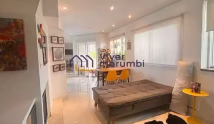 Duplex charmoso, com 2 dormitórios.