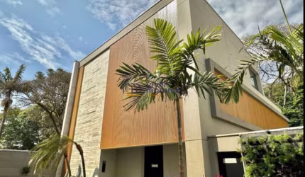 Casa em condominio no Brooklin. 740 m2, 5 vagas