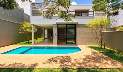 Casa em condominio em Moema. 3 dormitórios. 3 suites, 4 vagas,