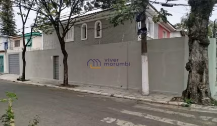 Casa  no Campo Belo - reformada - estado de novo