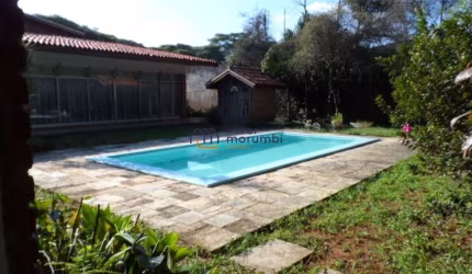 Casa com 4 Quartos e 4 banheiros à Venda, 700 m² por R$ 4.900.000
