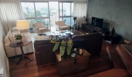 Apartamento com 4 Quartos à Venda, 220 m²