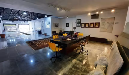 Sala /Conjunto para Alugar, 250 m²