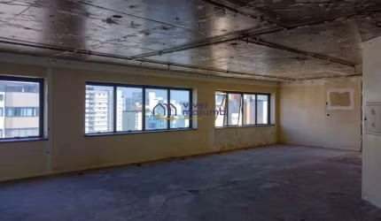 Conjunto comercial em Moema com localização privilegiada !