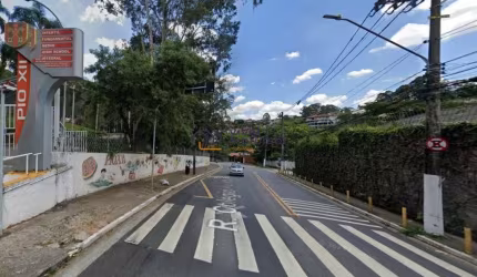 TERRENO 757m2 PROXIMO AO COLEGIO PIO XII / Panamby
