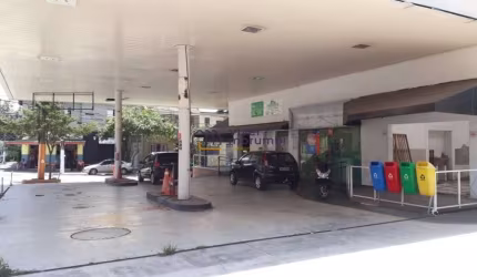 Terreno para posto de gasolina farmácia e lojas de  conveniência