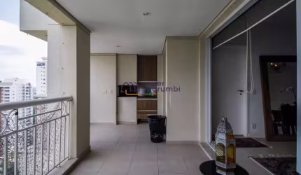 Apartamento mobiliado em andar alto!