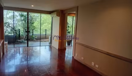 Apartamento com 4 Quartos e 4 banheiros à Venda, 530 m²