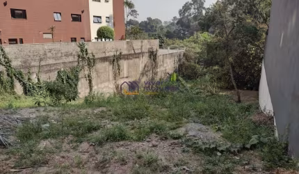 Amplo Terreno residêncial/comercial