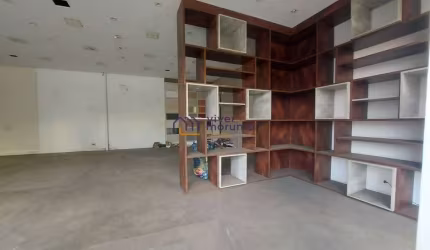 Comercial na Av. Guilherme Dumont Villares