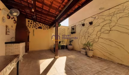 ÓTIMA CASA EM EXCELENTE LOCALIZAÇÃO/ 3 SUÍTES/ AMPLA SALA/ CHURRASQUEIRA/ QUINTAL/ VAGAS PARA AUTOS!