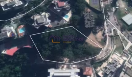 Terreno localizado entre a Av. Giovanni Gronchi e Av. Hebe Camargo, uma região residencial muito con