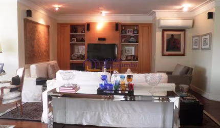 Apartamento impecável no Real Parque, ensolarad, com 4 suites, 4 vagas e 280m²