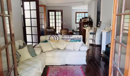 Linda casa sobrado no Panamby