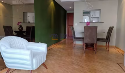 Apartamento em rua tranquila