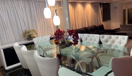 Apartamento em Condomínio Clube vista para o bosque
