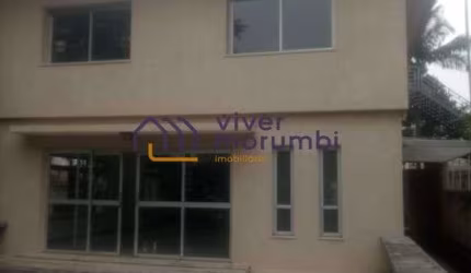 Casa tem 3 três dormitórios. são dois lotes com terreno de 521 m2. um dos terrenos com edícula.