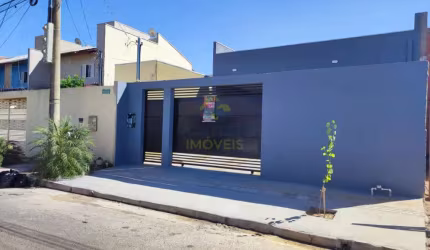 Uma Casa , Aréa Construída 109,10m2, Lote 240m²,  área livre 130,90m² Localização Privelegiada Bairo Jardim Universitário VALOR DE VENDA R$ 550.000,00   - LOCAÇÃO R$ 3.OOO,00 codigo: 58916