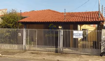 Casa Térrea no bairro Jardim Universitário 272 m² 01 suíte bairro Parque Universitário R$490.000,00. codigo: 43075