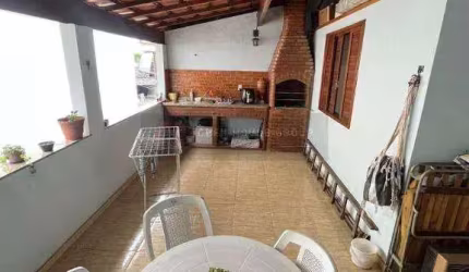 Open House vende: Casa duplex de vila, 2 qts, no melhor ponto da São Lourenço!!!
