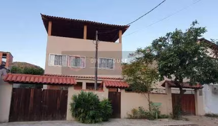 Open House vende casa com 3 andares e 6 quartos