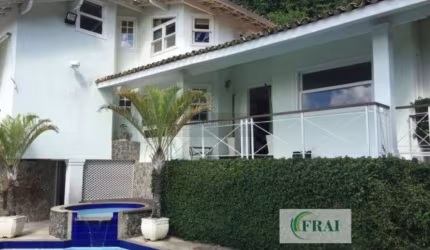 Casa à Venda em Piratininga