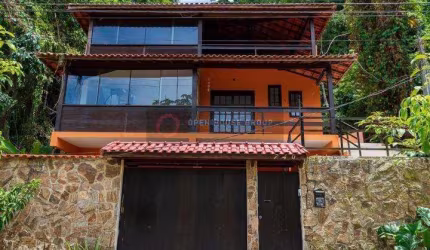 Open House vende casa 4 quartos  (sendo 3 suítes) no Recanto da Lagoa com churrasqueira e piscina