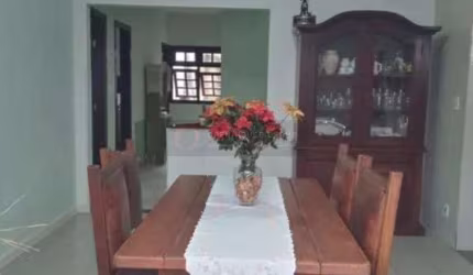 Casa à Venda em Itaipu