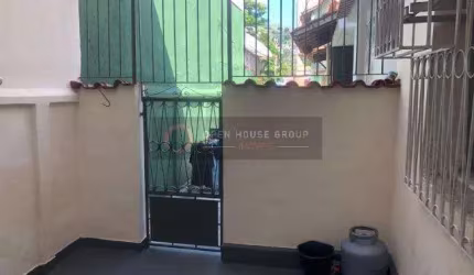 Open Vende casa no Inicio da Rua Mario Viana com 4 quartos