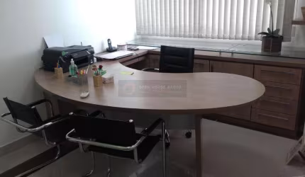 Sala/Casa Comercial à Venda em Centro