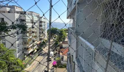 Apartamento à Venda em Charitas