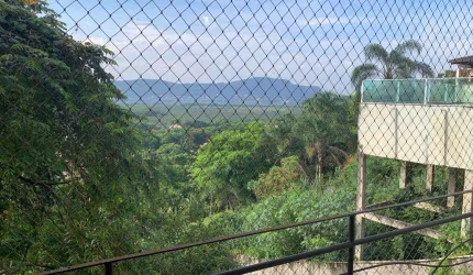 Open House vende no Cond. Bela Vista, Excelente Casa, Vista livre para ITAIPÚ. Oportunidade !!!