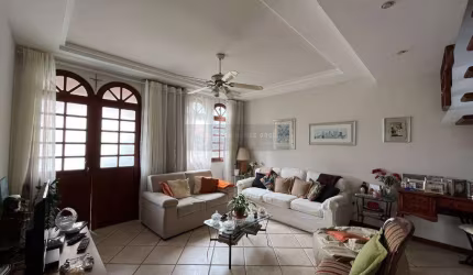 Open House vende duplex em condomínio Reservado em Itaipu