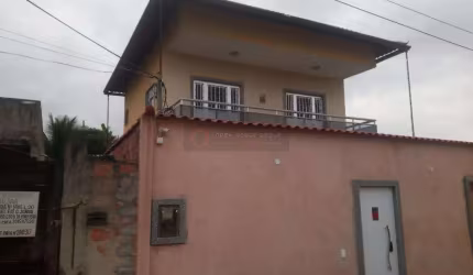Open House Vende Casa Duplex  3 qts.
