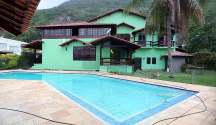À venda casa no Condomínio Ubá Itacoatiara!!!